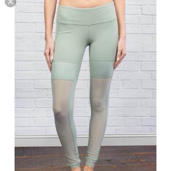 alo yoga mesh leggings